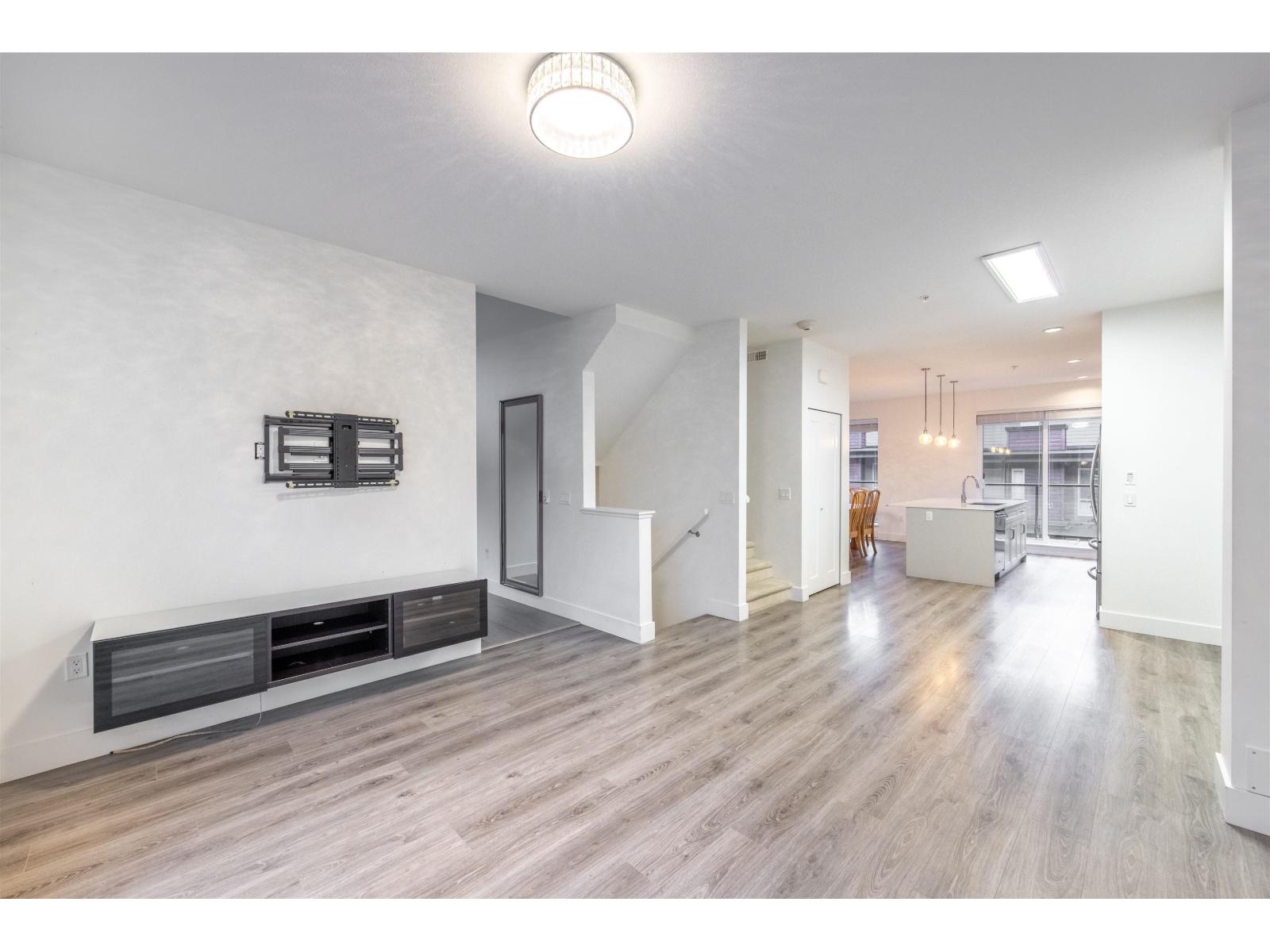 9 15775 Mountain View Drive, Surrey, British Columbia  V3Z 0W7 - Photo 4 - R3063438