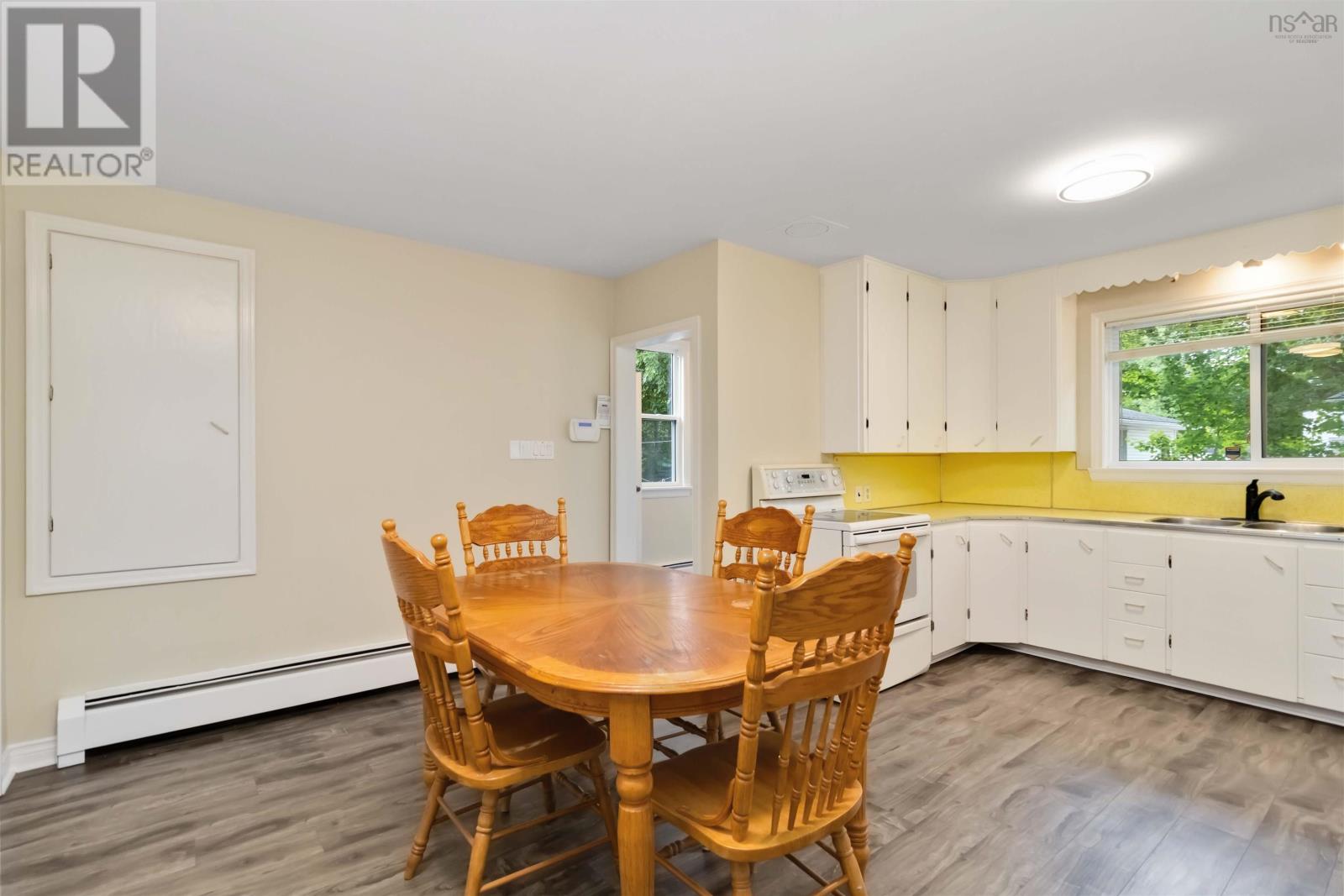 409 Rocky Lake Drive, Bedford, Nova Scotia  B4A 2T4 - Photo 9 - 202520739