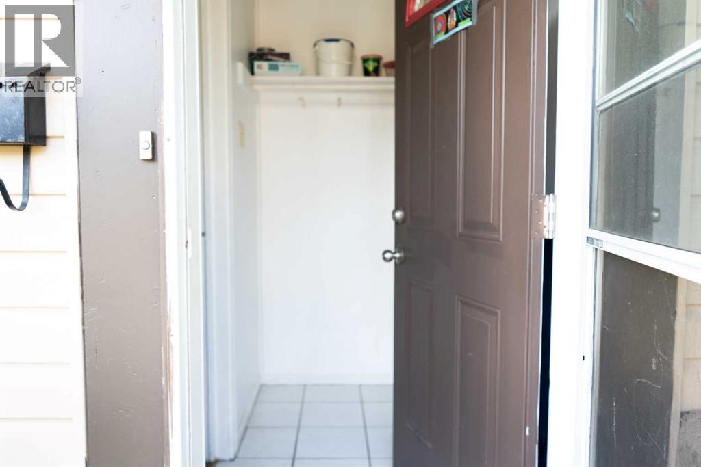 1614 5a Avenue N, Lethbridge, Alberta  T1H 0P4 - Photo 2 - A2256796