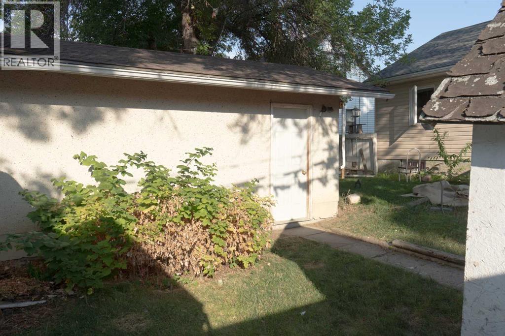 1614 5a Avenue N, Lethbridge, Alberta  T1H 0P4 - Photo 4 - A2256796