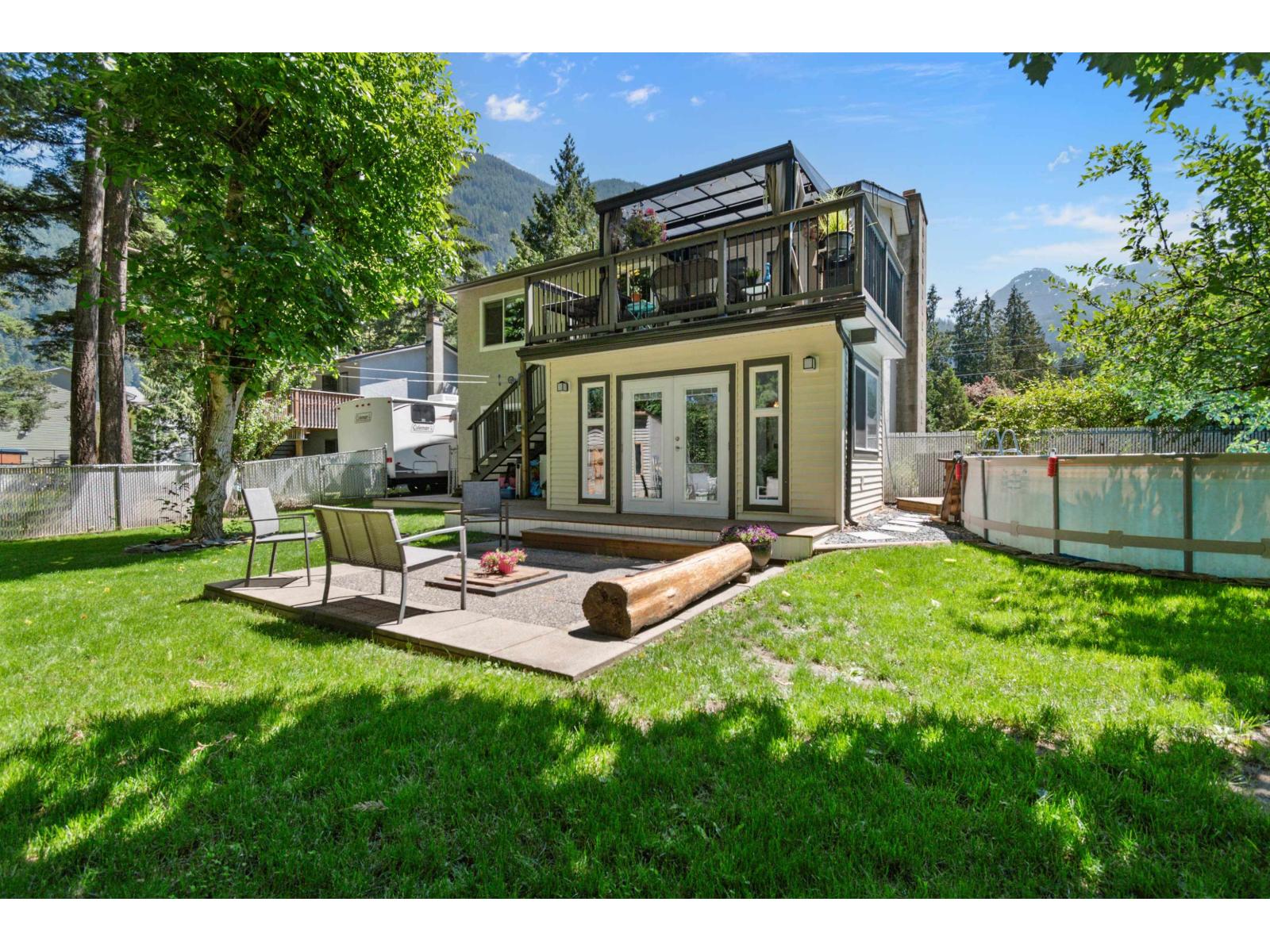 63777 Beech Avenue, Hope, Hope, British Columbia  V0X 1L2 - Photo 2 - R3063346