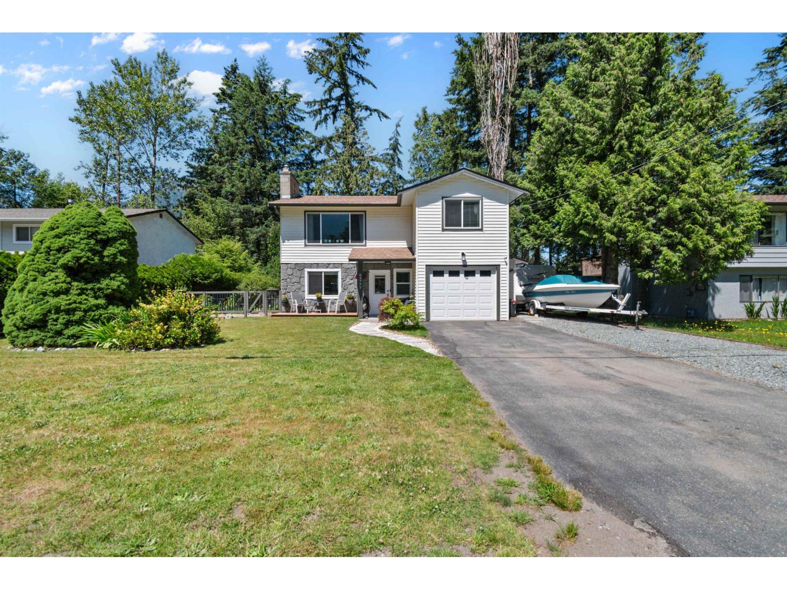 63777 Beech Avenue, Hope, Hope, British Columbia  V0X 1L2 - Photo 3 - R3063346