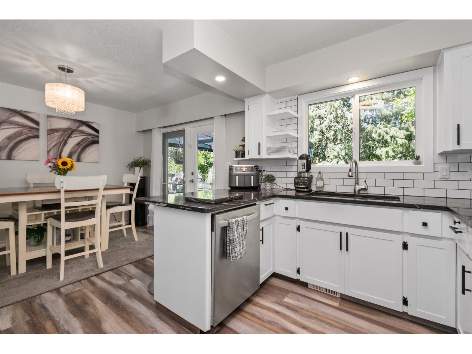 63777 Beech Avenue, Hope, Hope, British Columbia  V0X 1L2 - Photo 13 - R3063346