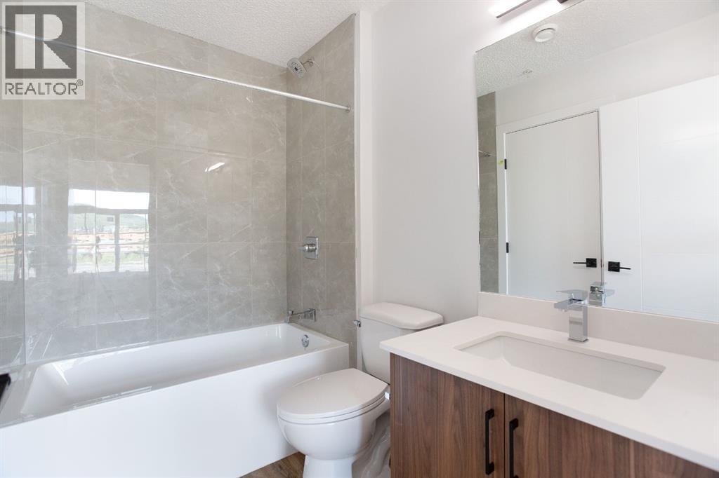 102, 156 Park Street, Cochrane, Alberta  T4C 2B8 - Photo 8 - A2259335