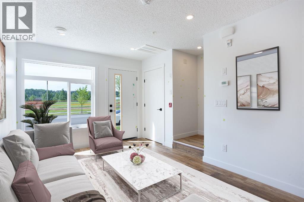 102, 156 Park Street, Cochrane, Alberta  T4C 2B8 - Photo 2 - A2259335