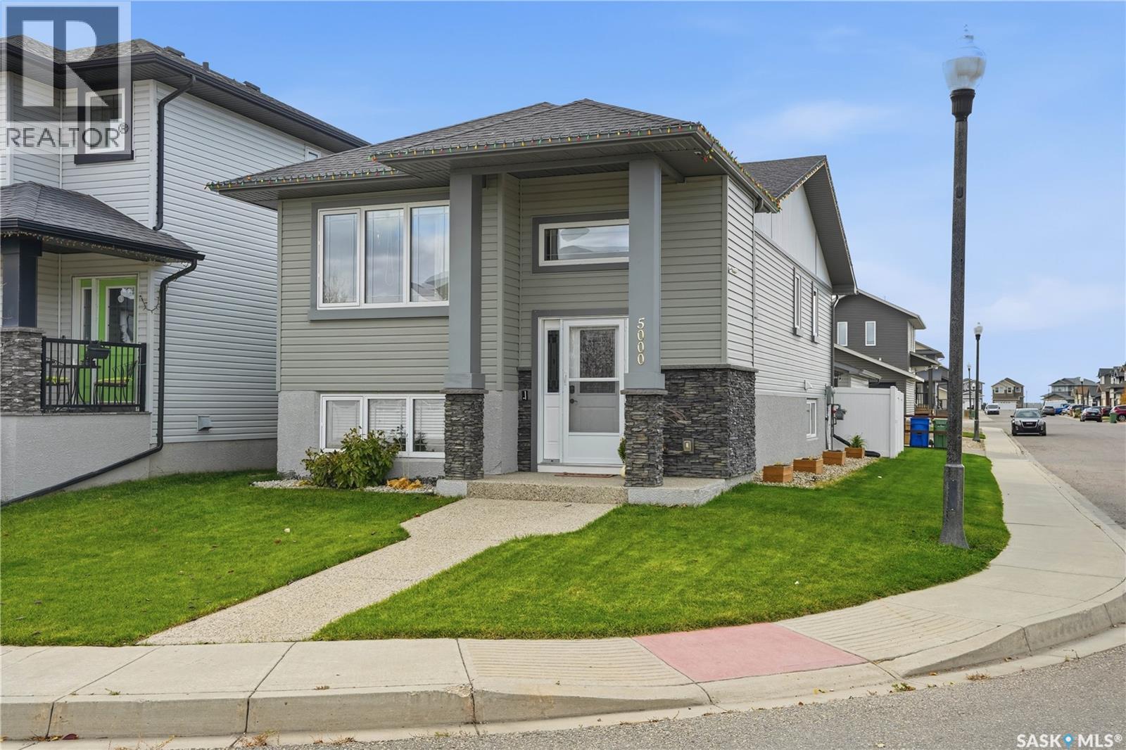 5000 Aerial Crescent, Regina, Saskatchewan  S4W 0C9 - Photo 1 - SK022076
