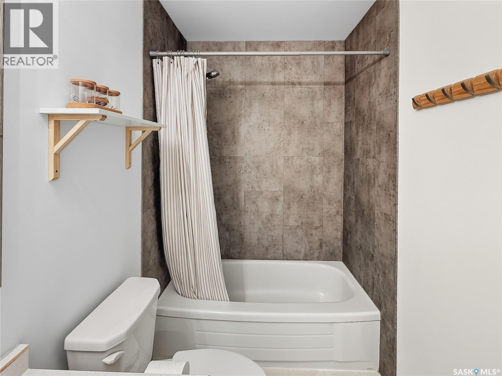 148 6th Avenue Se, Swift Current, Saskatchewan  S9H 3N7 - Photo 17 - SK022025