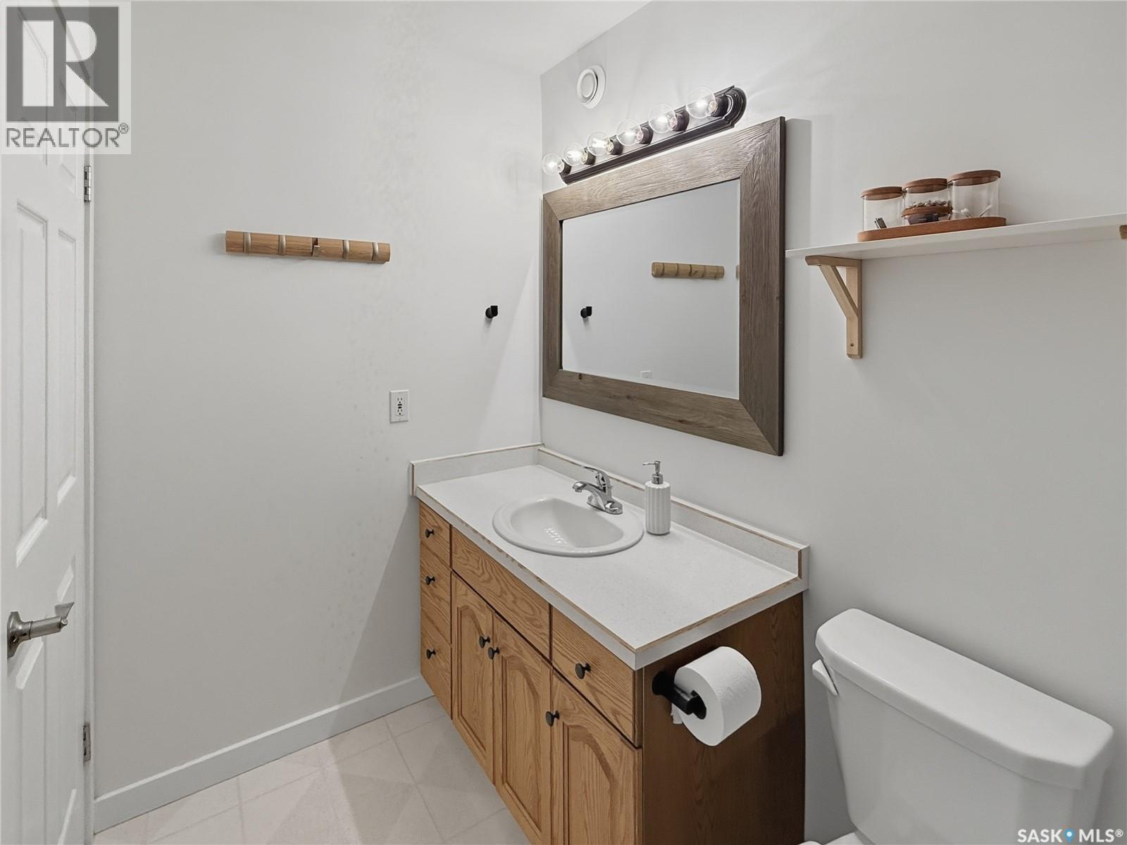 148 6th Avenue Se, Swift Current, Saskatchewan  S9H 3N7 - Photo 18 - SK022025