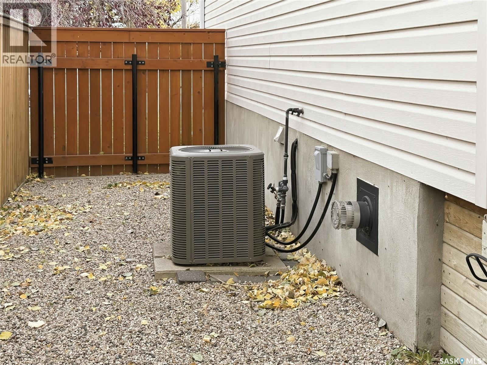 148 6th Avenue Se, Swift Current, Saskatchewan  S9H 3N7 - Photo 39 - SK022025