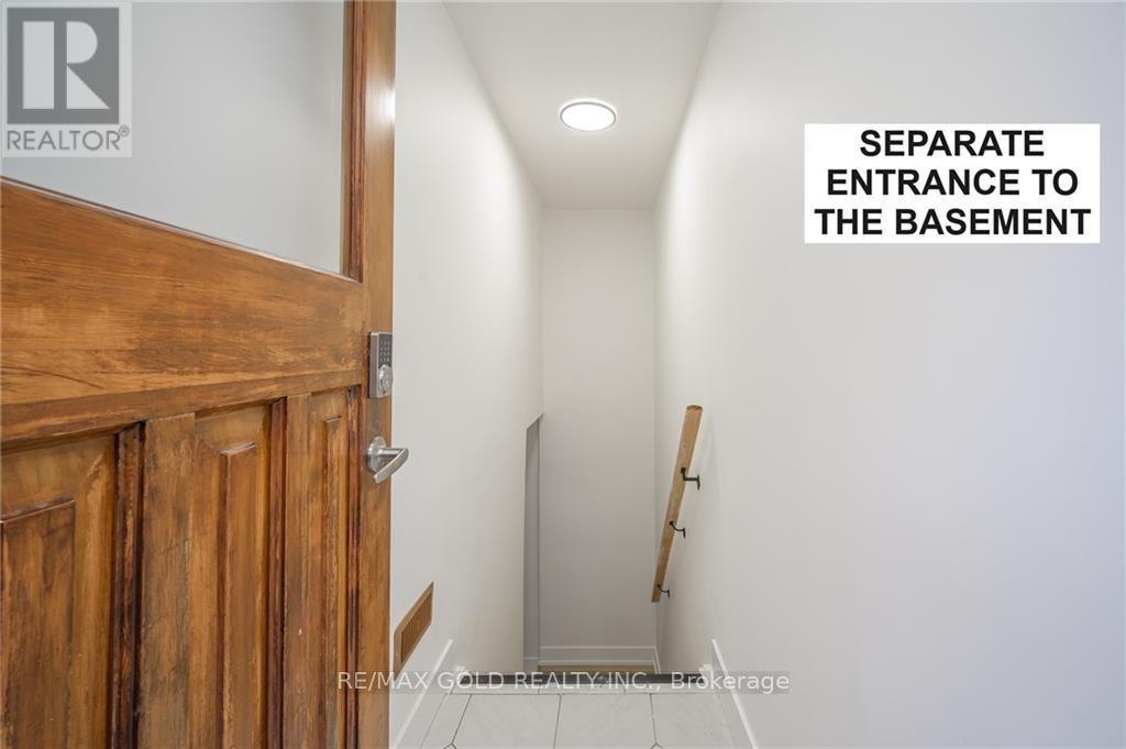 Bsmt - 54 Moxley Drive, Hamilton, Ontario  L8T 3Y7 - Photo 2 - X12493250