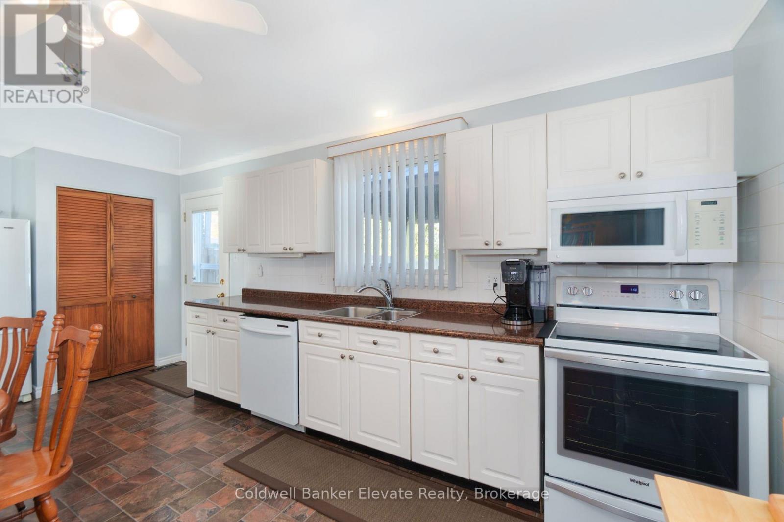 224 Traynor Avenue, Kitchener, Ontario  N2C 1W6 - Photo 13 - X12493286