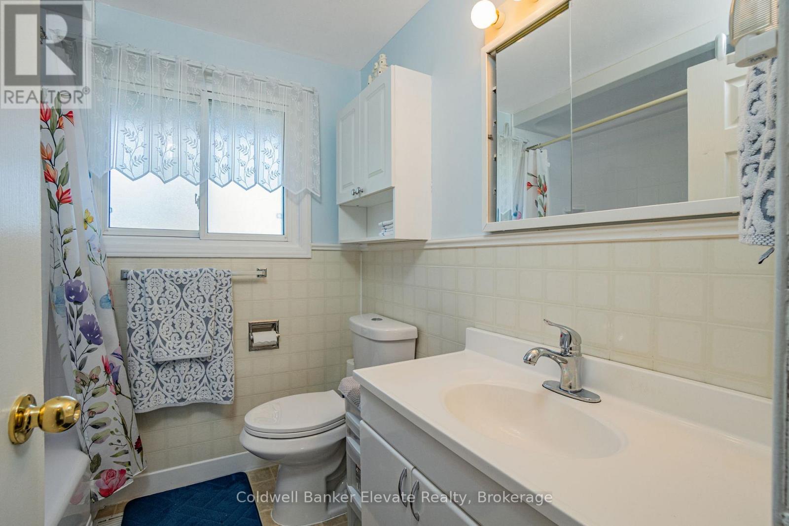 224 Traynor Avenue, Kitchener, Ontario  N2C 1W6 - Photo 18 - X12493286