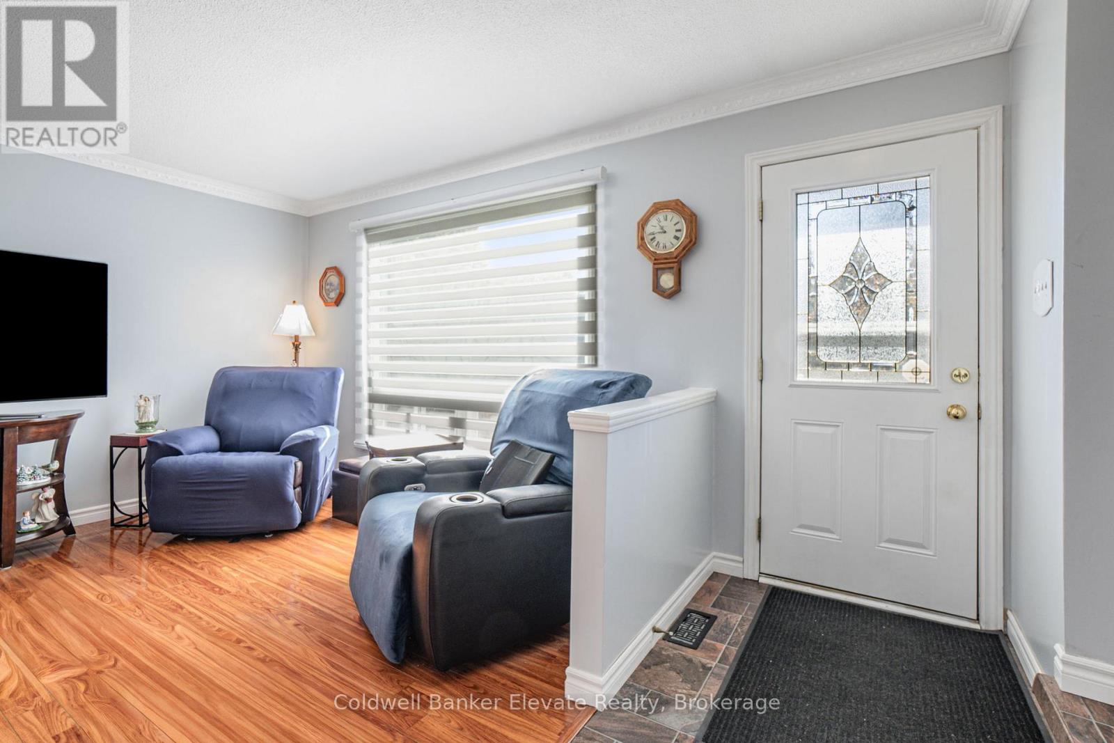 224 Traynor Avenue, Kitchener, Ontario  N2C 1W6 - Photo 4 - X12493286