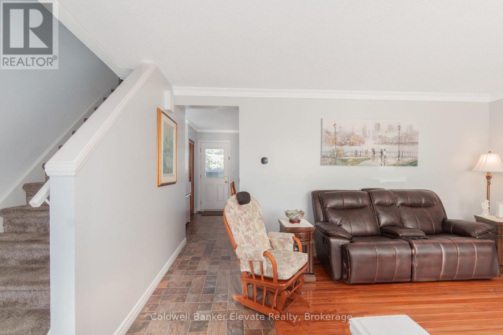 224 Traynor Avenue, Kitchener, Ontario  N2C 1W6 - Photo 8 - X12493286