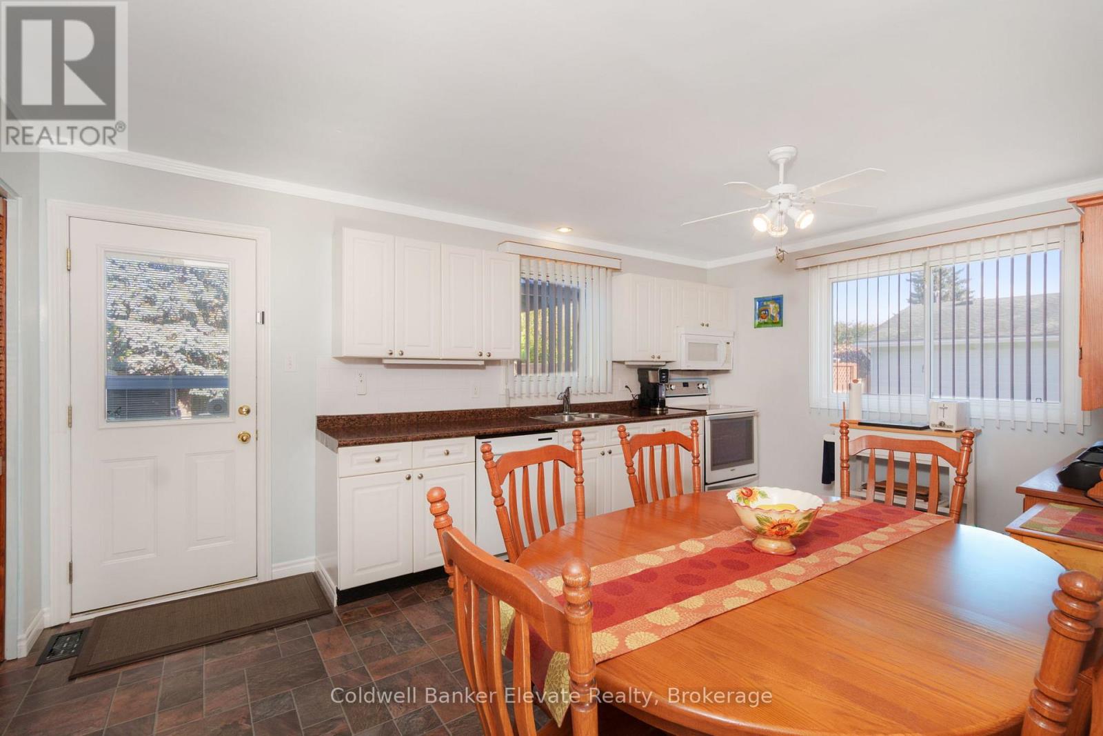 224 Traynor Avenue, Kitchener, Ontario  N2C 1W6 - Photo 9 - X12493286