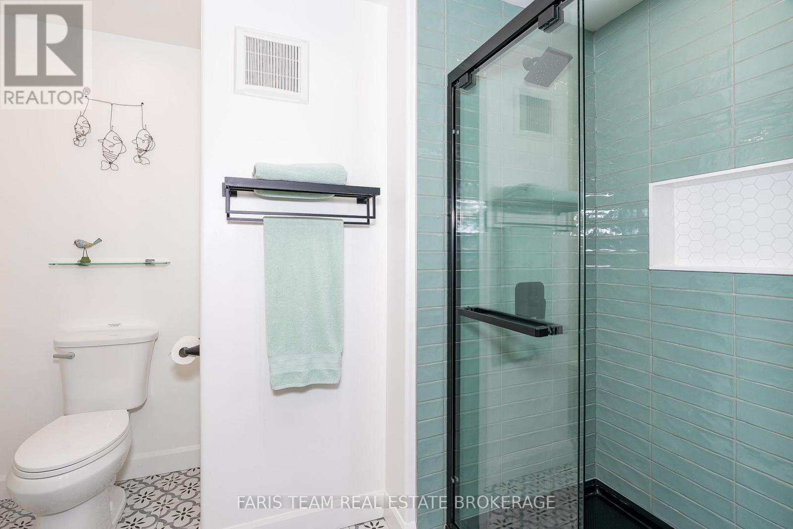 328 Cedar Avenue, Meaford, Ontario  N4L 1W5 - Photo 21 - X12493348