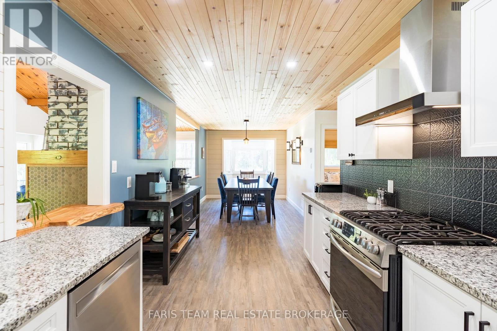 328 Cedar Avenue, Meaford, Ontario  N4L 1W5 - Photo 9 - X12493348