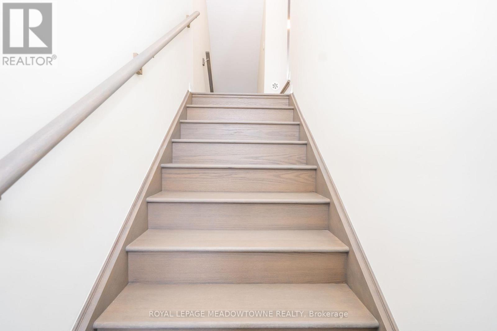 33 - 185 Bedrock Drive, Hamilton, Ontario  L8J 0M5 - Photo 3 - X12493370