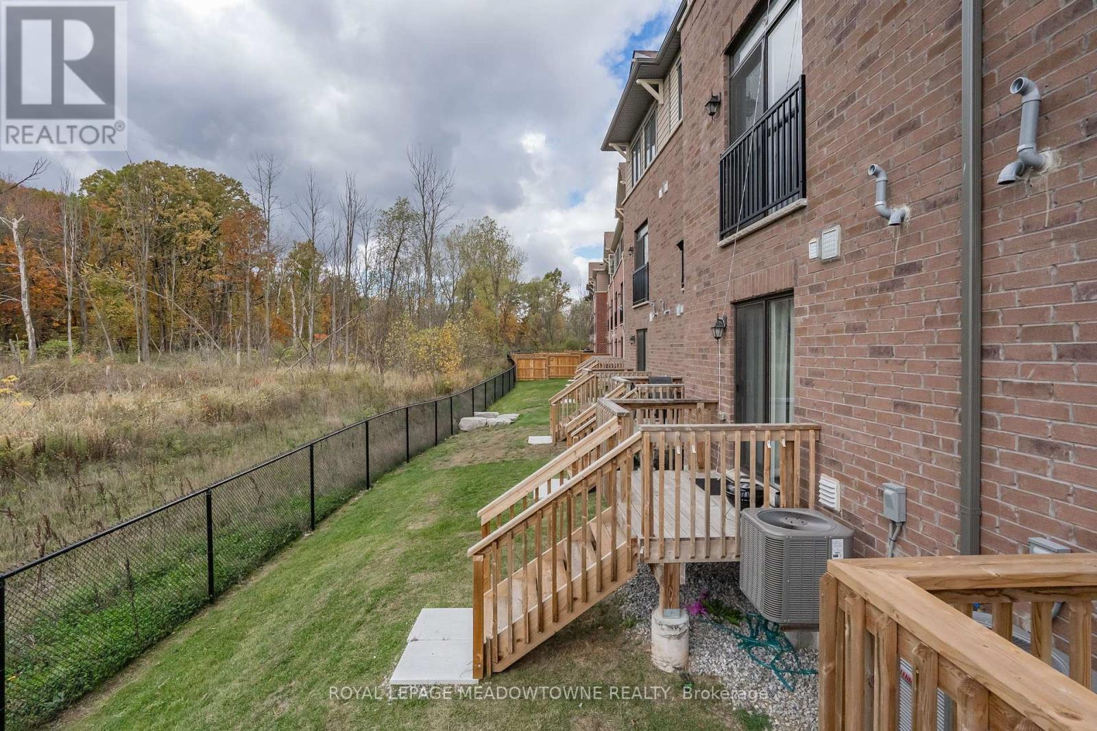 33 - 185 Bedrock Drive, Hamilton, Ontario  L8J 0M5 - Photo 34 - X12493370