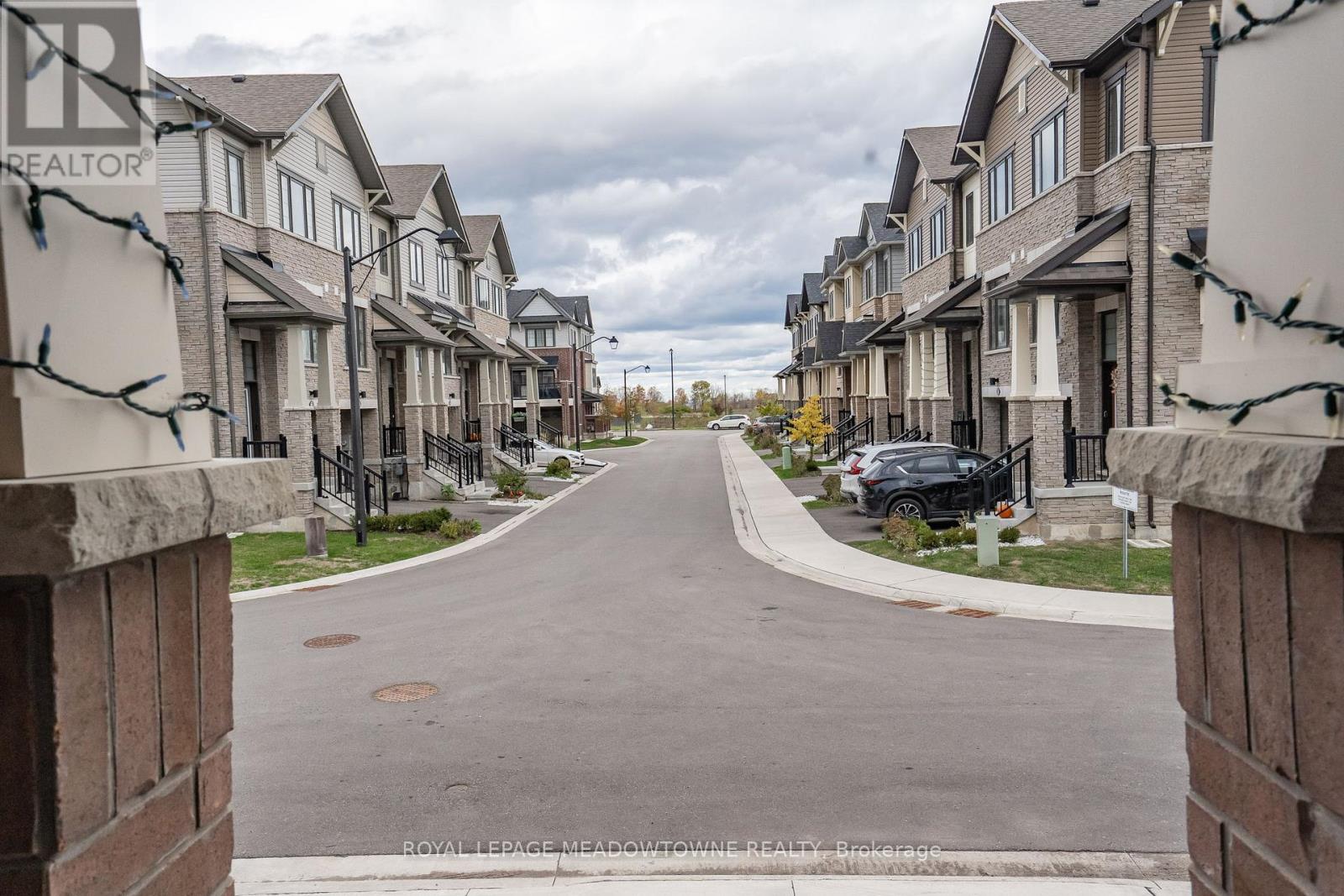 33 - 185 Bedrock Drive, Hamilton, Ontario  L8J 0M5 - Photo 35 - X12493370