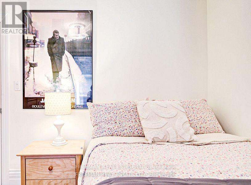 56 Austin Terrace, Toronto, Ontario  M5R 1Y6 - Photo 15 - C12493454