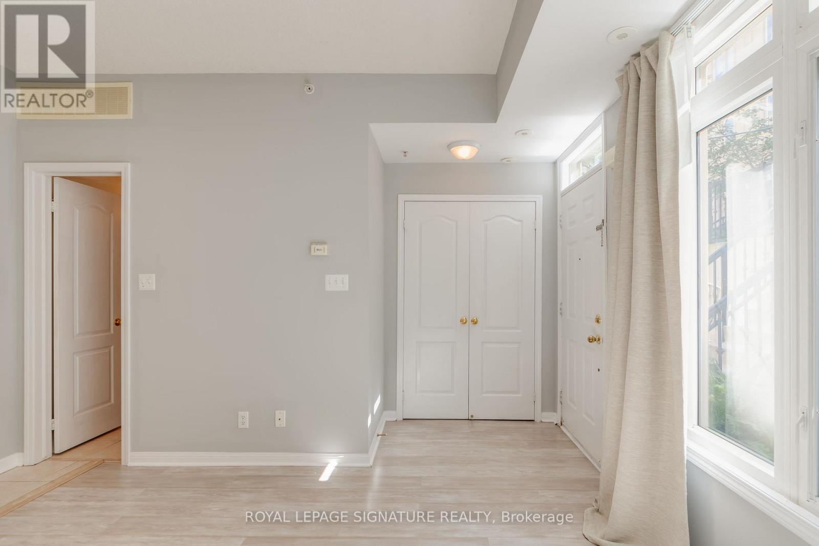 39 - 78 Carr Street, Toronto, Ontario  M5T 1B7 - Photo 12 - C12493512