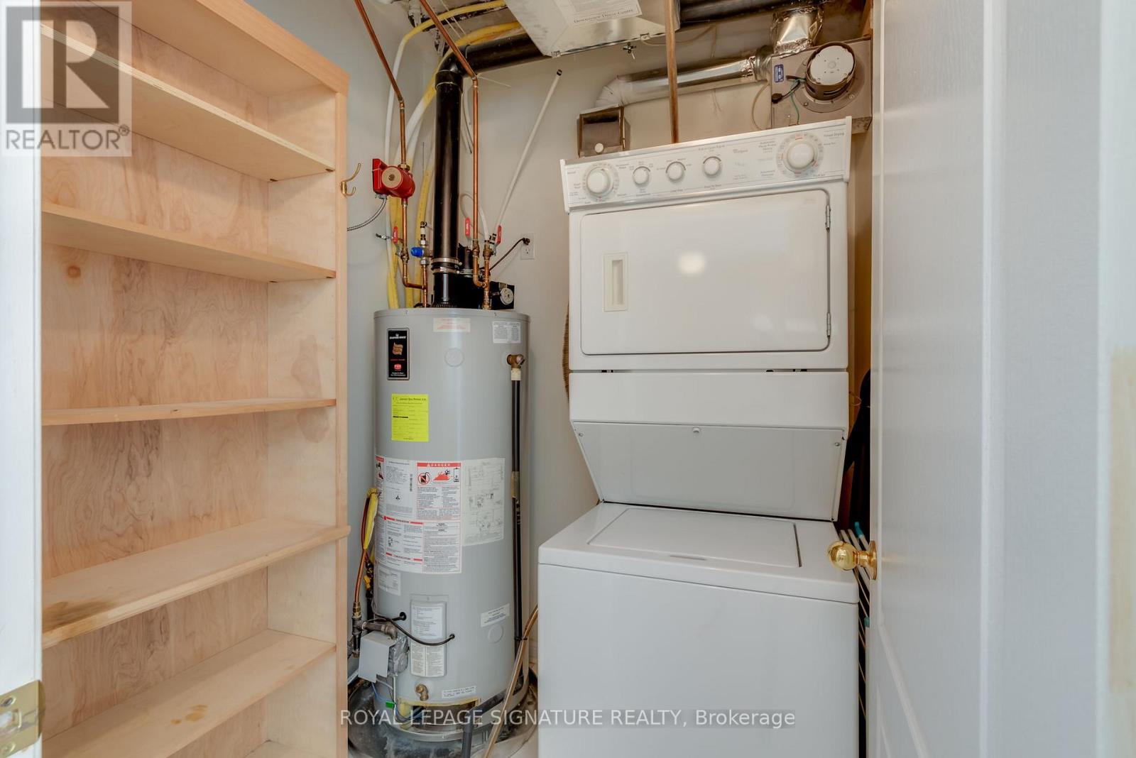 39 - 78 Carr Street, Toronto, Ontario  M5T 1B7 - Photo 15 - C12493512