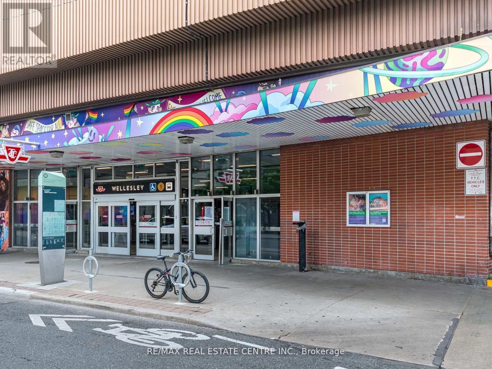 3302 - 28 Wellesley Street, Toronto, Ontario  M4Y 1G3 - Photo 33 - C12493562