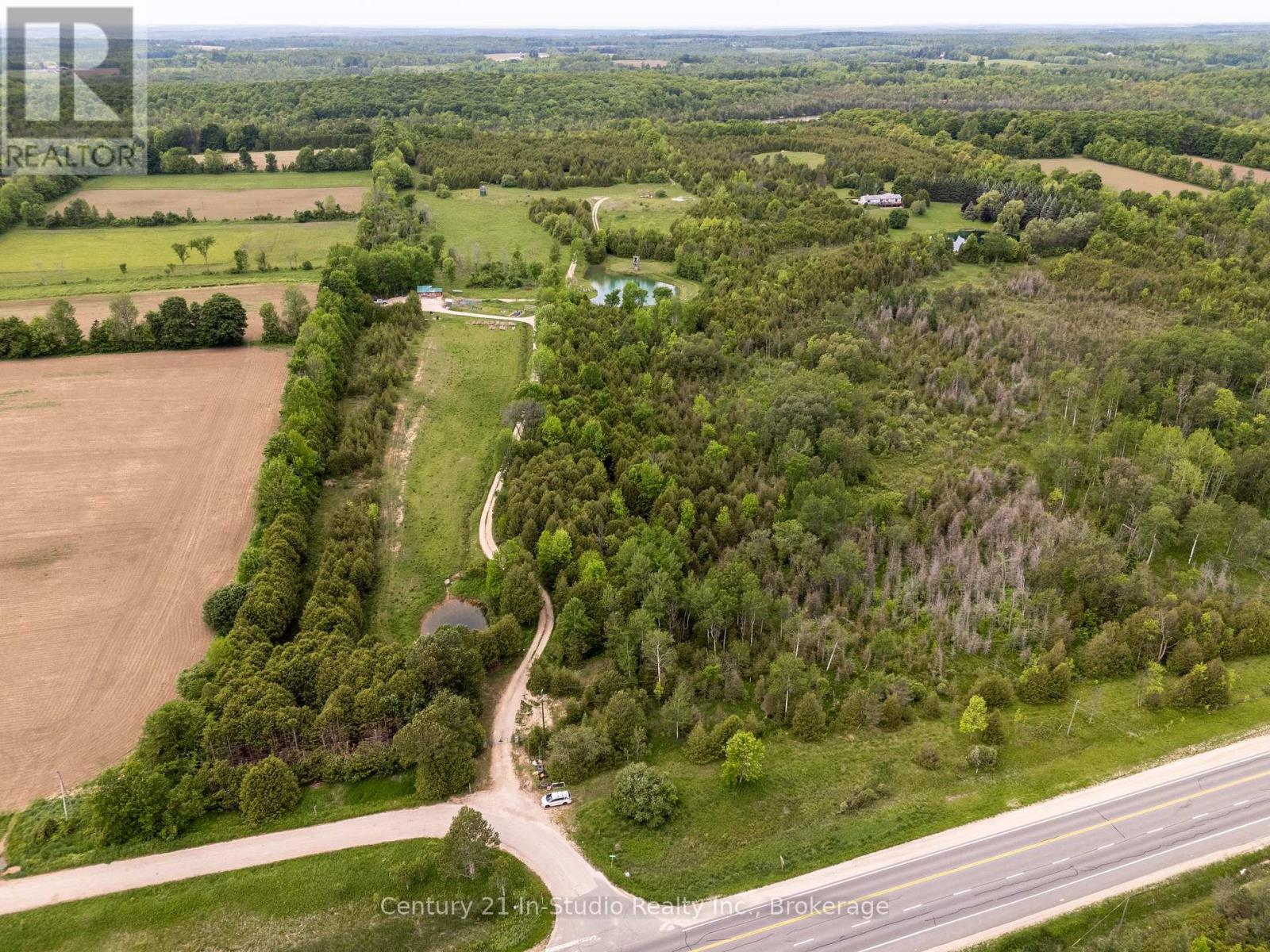 314346 Rocky Church Road W, West Grey, Ontario  N0G 1R0 - Photo 2 - X12492538