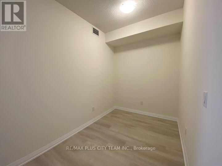 2625 - 3270 Sheppard Avenue E, Toronto, Ontario  M1T 3K3 - Photo 7 - E12493406