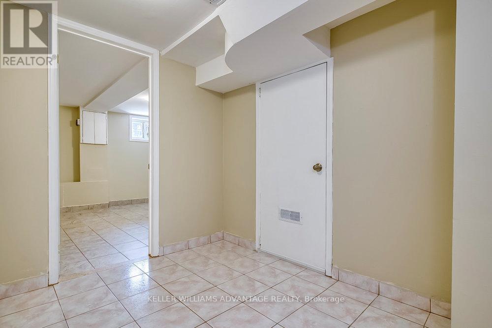 Lower - 218 Broadview Avenue, Toronto, Ontario  M4M 2G5 - Photo 9 - E12493490