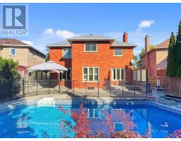 23 KILBRIDE DRIVE, Whitby, Ontario