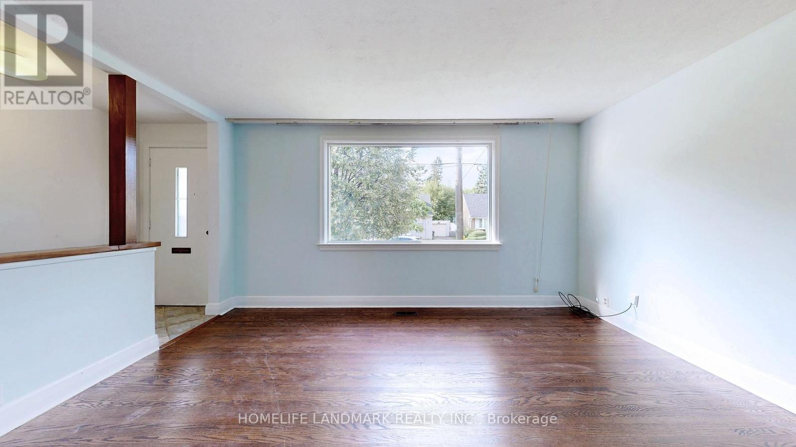 21 Pleasant Avenue, Toronto, Ontario  M2M 1L8 - Photo 2 - C12493402
