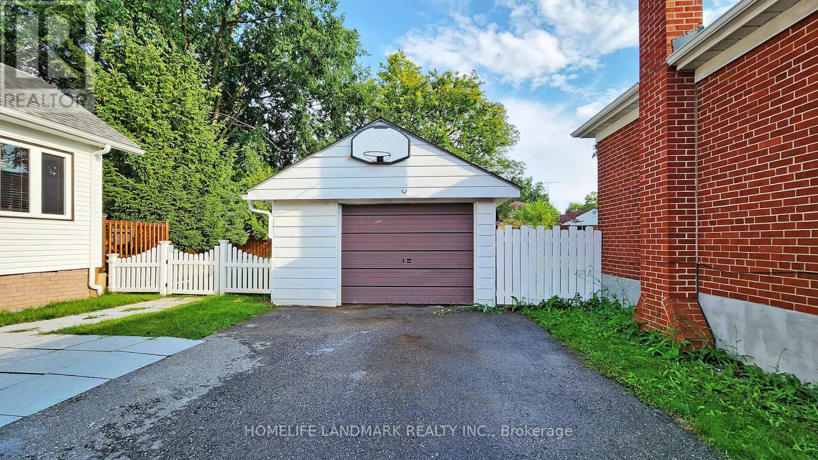 21 Pleasant Avenue, Toronto, Ontario  M2M 1L8 - Photo 31 - C12493402
