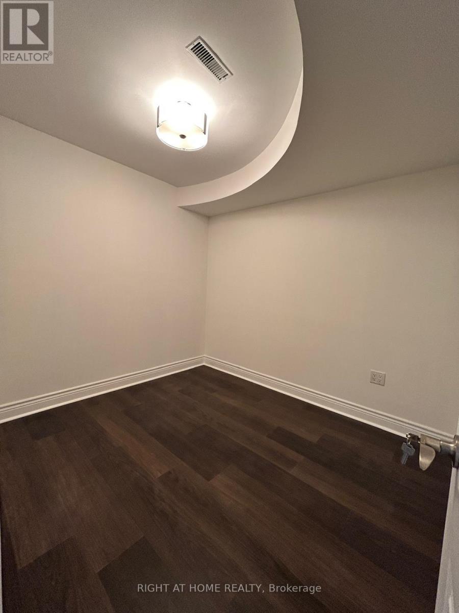 187 Redstone Road, Richmond Hill, Ontario  L4S 1X7 - Photo 8 - N12490812