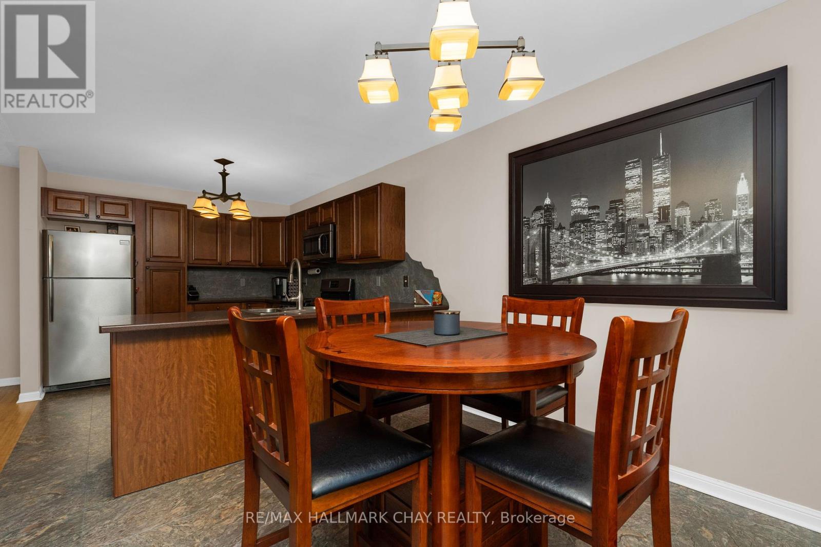 38 Rose Valley Way, Wasaga Beach, Ontario  L9Z 3C5 - Photo 11 - S12492986