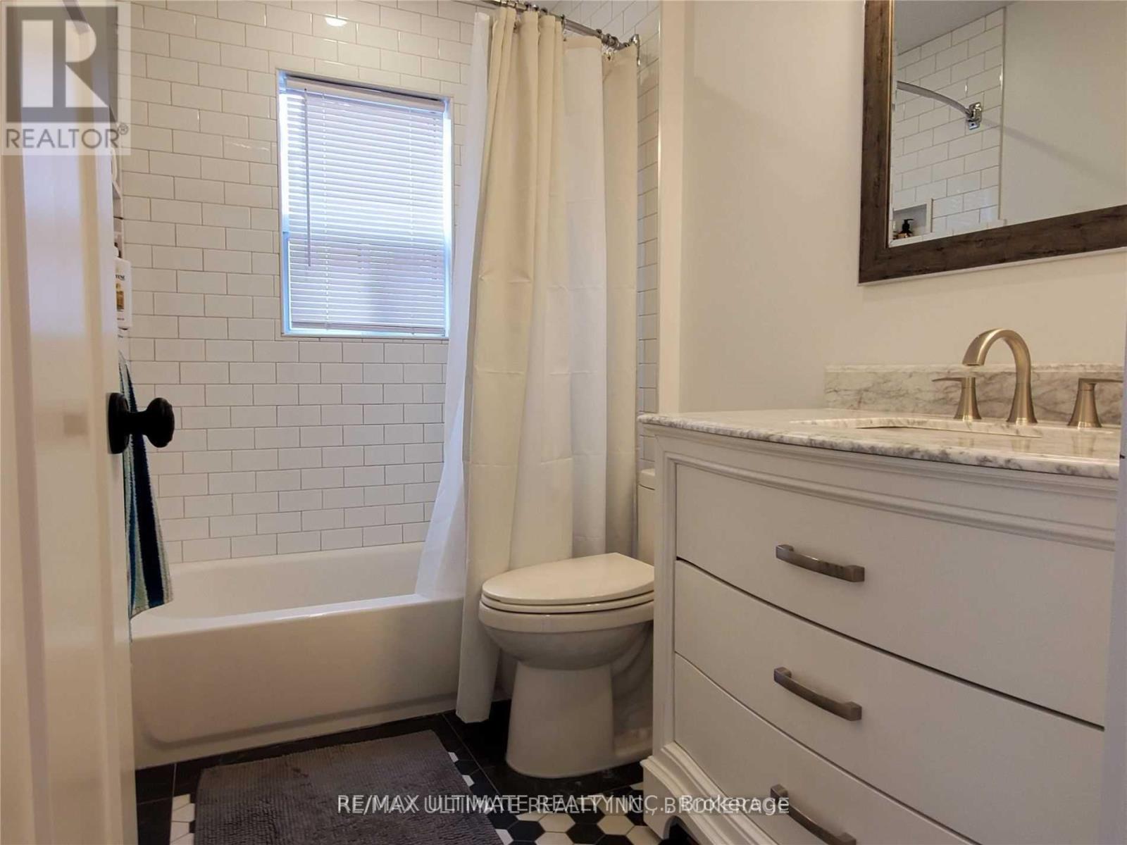 2nd Flr - 784a Dovercourt Road, Toronto (Dovercourt-Wallace Emerson-Junction), Ontario  M6H 2X3 - Photo 9 - W12487778