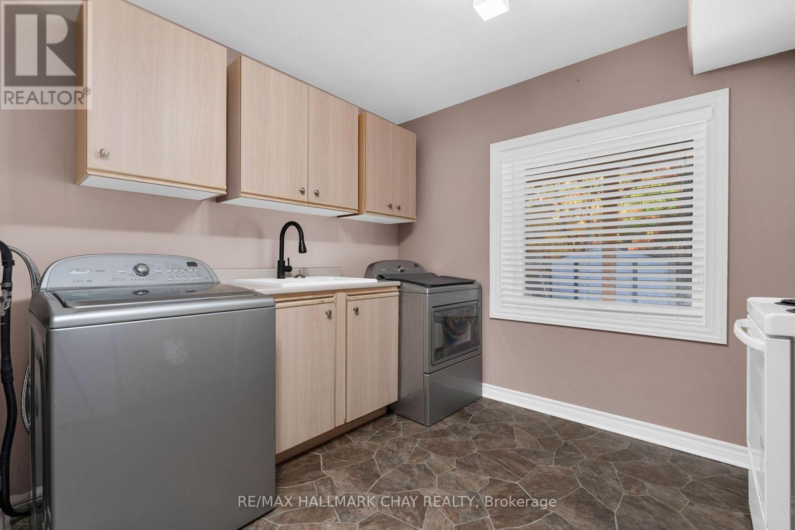 38 Rose Valley Way, Wasaga Beach, Ontario  L9Z 3C5 - Photo 34 - S12492986