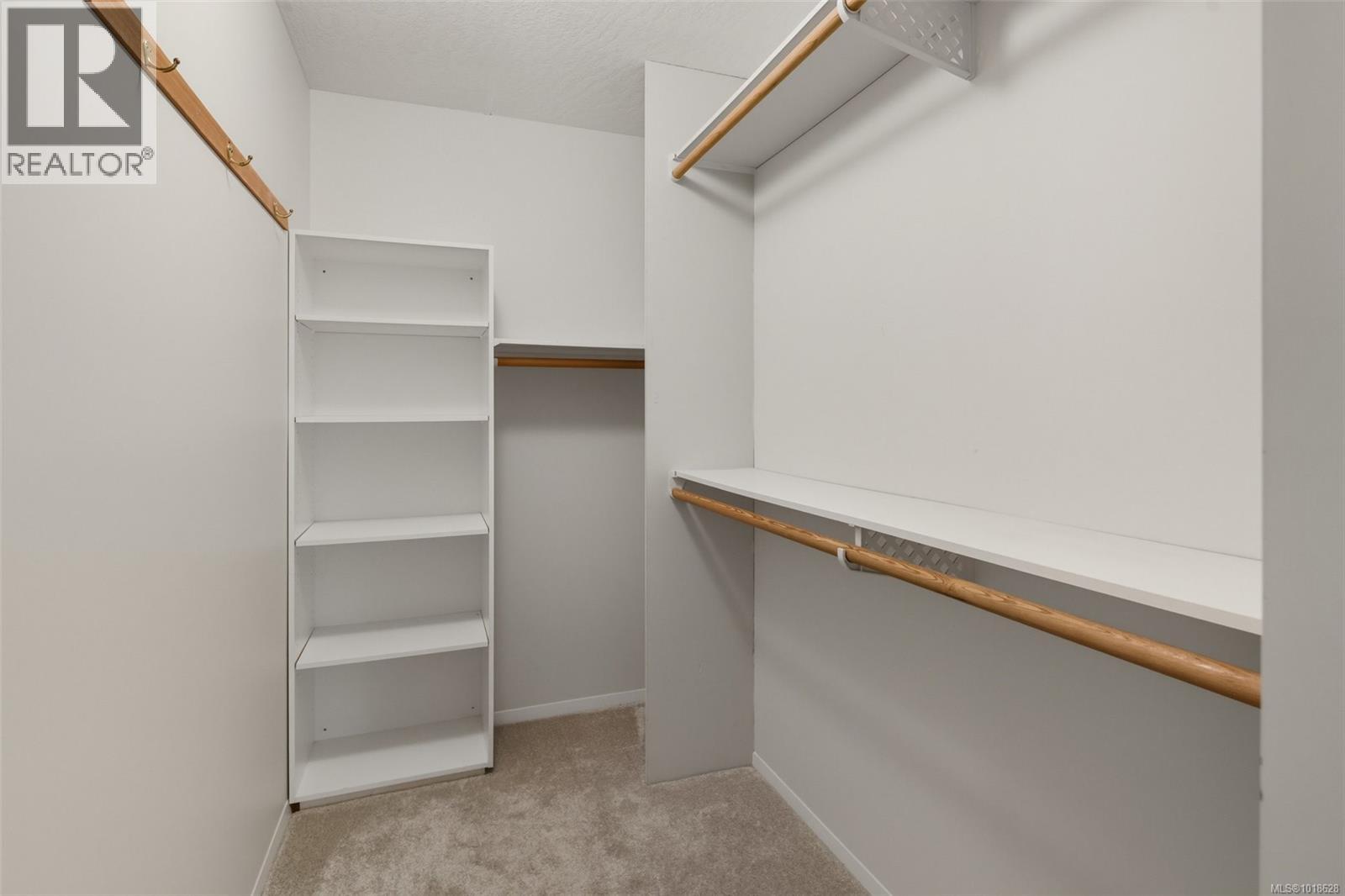 213 9882 Fifth St, Sidney, British Columbia  V8L 2X3 - Photo 13 - 1018628