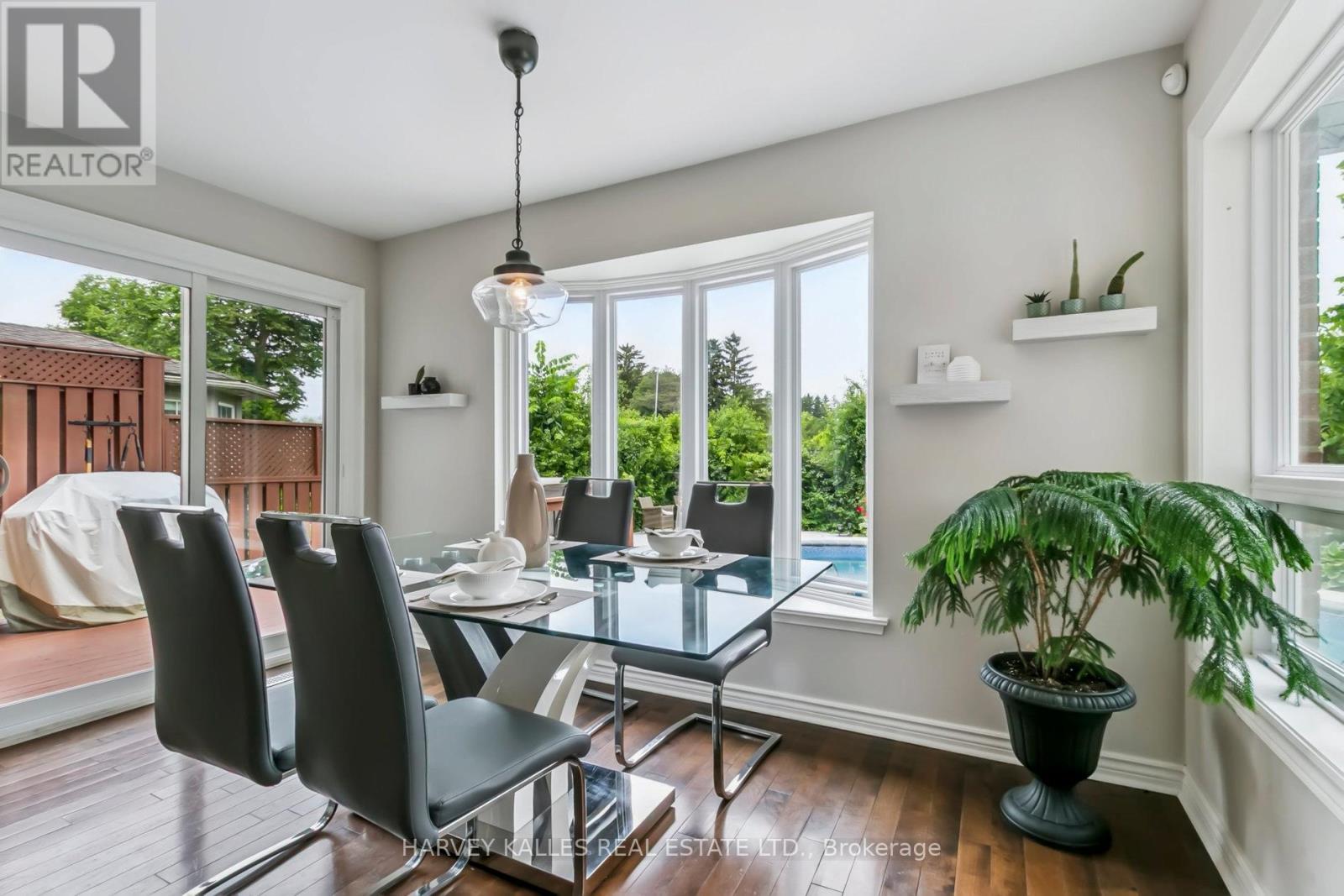 92 Golf Links Drive, Aurora, Ontario  L4G 3V3 - Photo 22 - N12493514