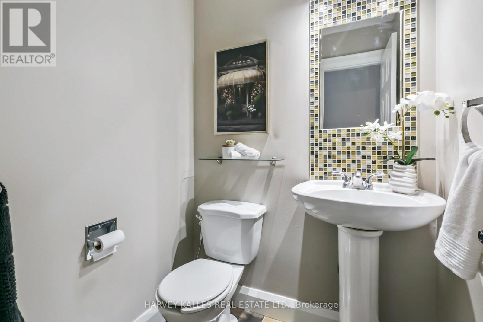 92 Golf Links Drive, Aurora, Ontario  L4G 3V3 - Photo 30 - N12493514