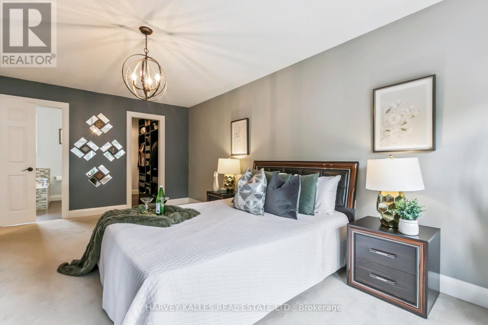 92 Golf Links Drive, Aurora, Ontario  L4G 3V3 - Photo 32 - N12493514