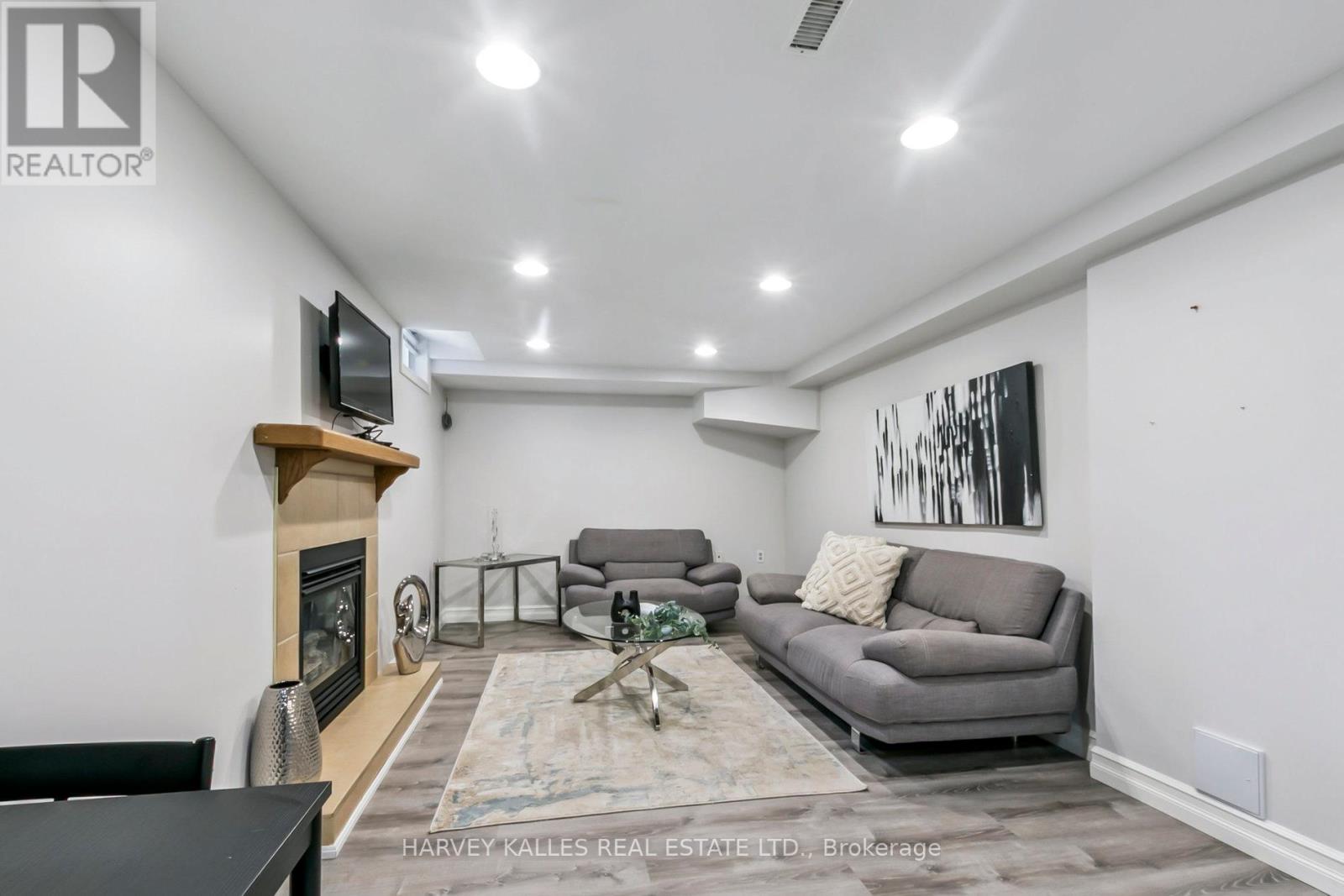 92 Golf Links Drive, Aurora, Ontario  L4G 3V3 - Photo 44 - N12493514