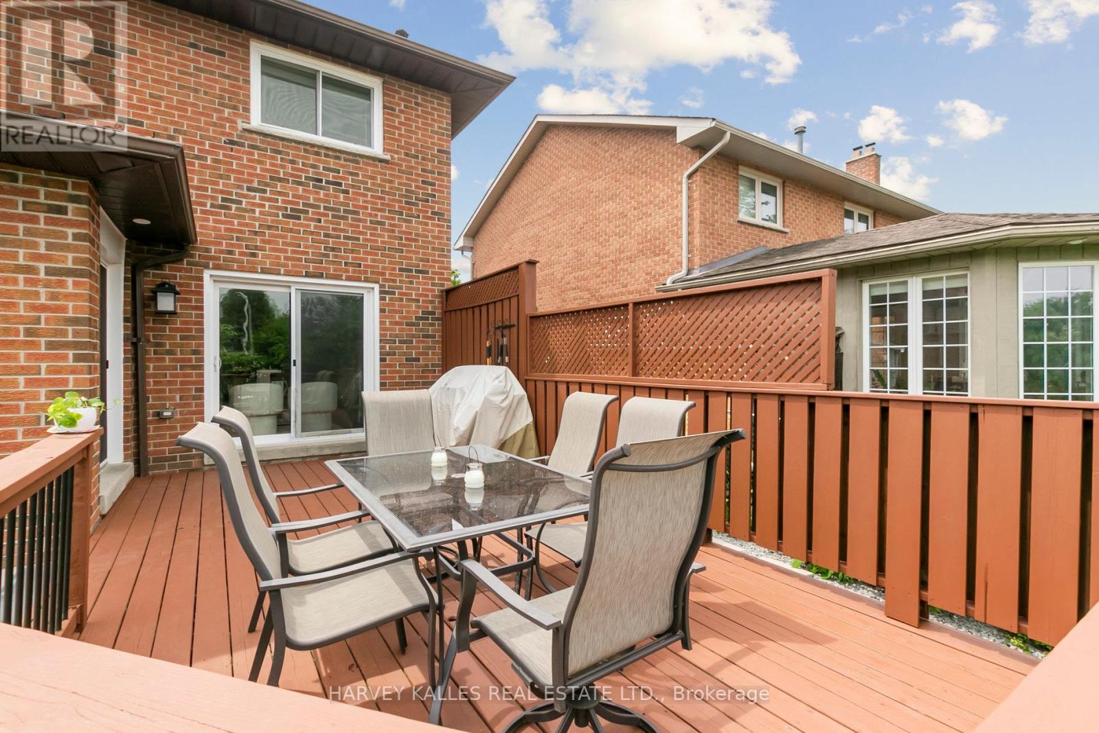 92 Golf Links Drive, Aurora, Ontario  L4G 3V3 - Photo 50 - N12493514