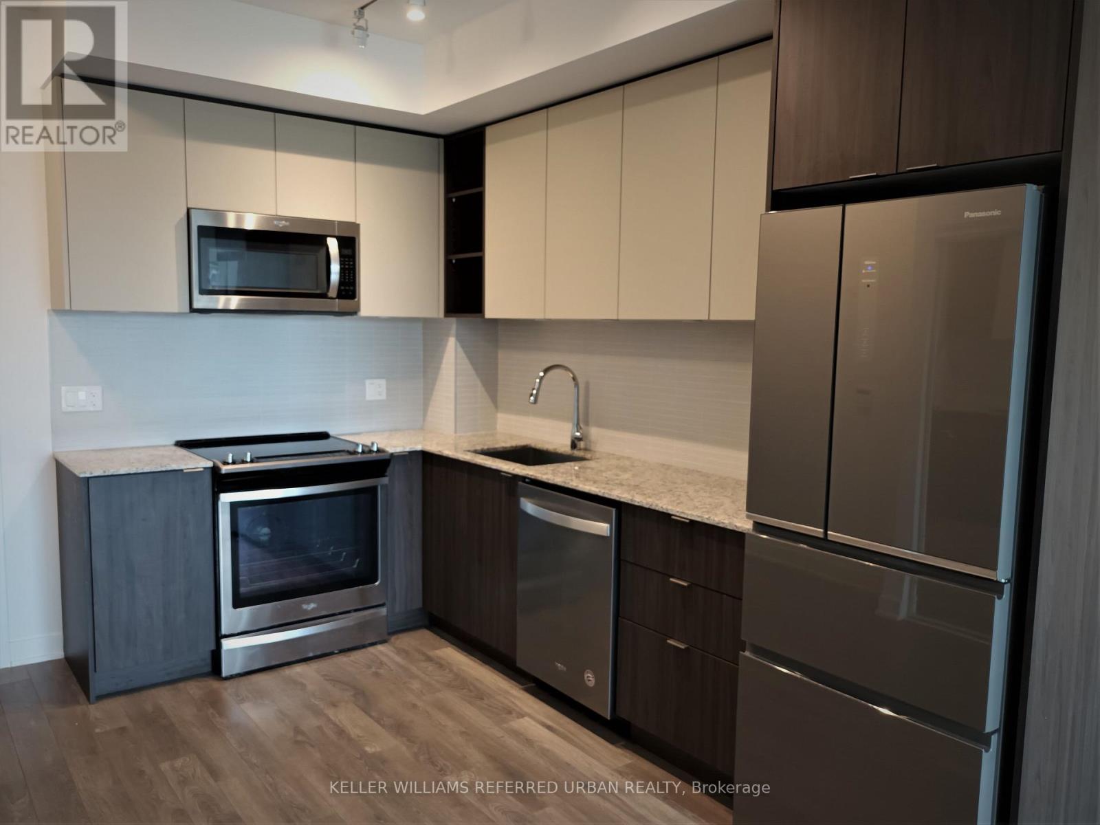 221 - 100 Eagle Rock Way, Vaughan, Ontario  L6A 5B9 - Photo 5 - N12493524