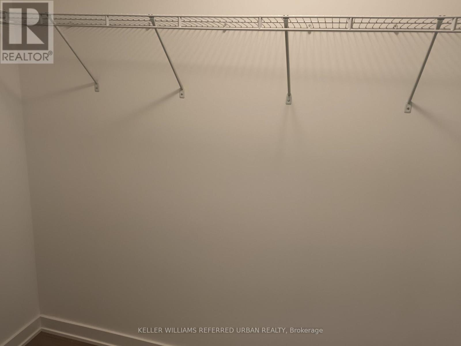 221 - 100 Eagle Rock Way, Vaughan, Ontario  L6A 5B9 - Photo 8 - N12493524