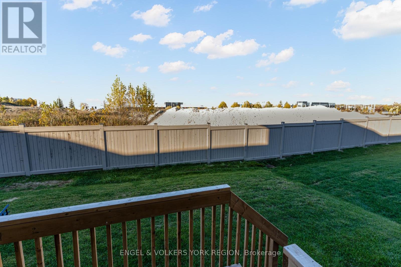 156 Mumbai Drive, Markham, Ontario  L3S 3K5 - Photo 32 - N12493526