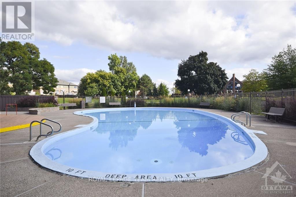 200 - 260 Brittany Drive, Ottawa, Ontario  K1K 4M2 - Photo 17 - X12475328