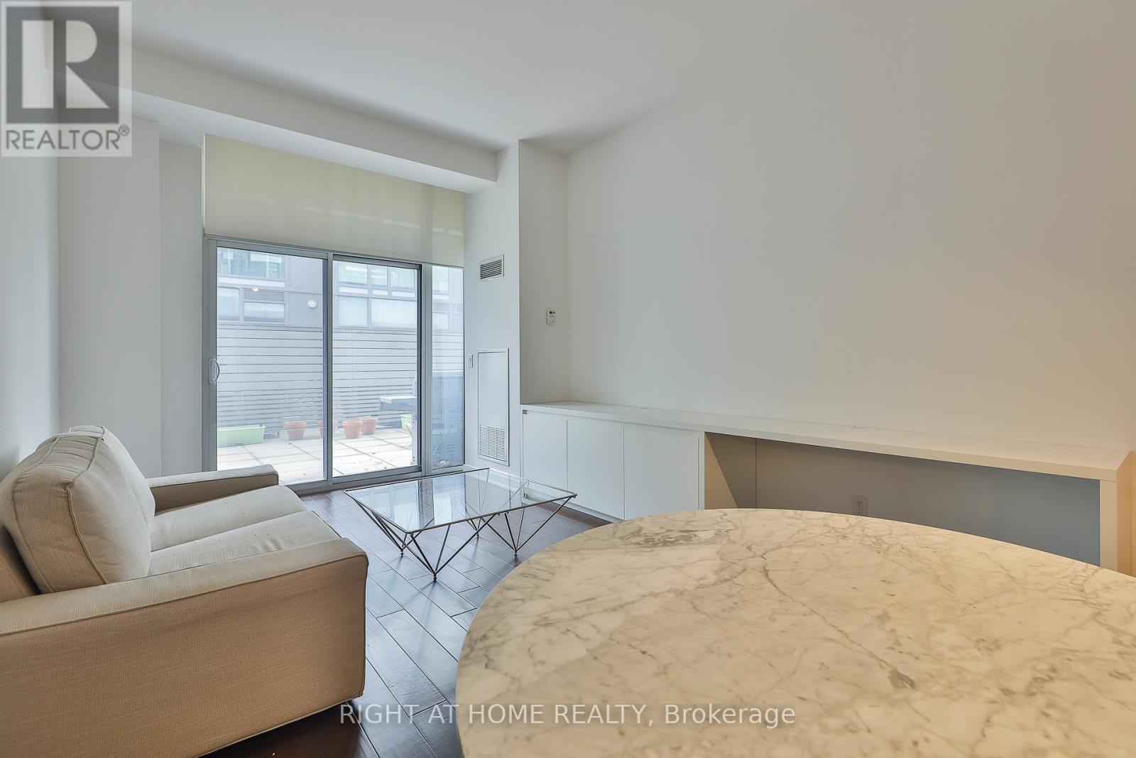 625 - 1 Market Street, Toronto, Ontario  M5E 0A2 - Photo 5 - C12442860