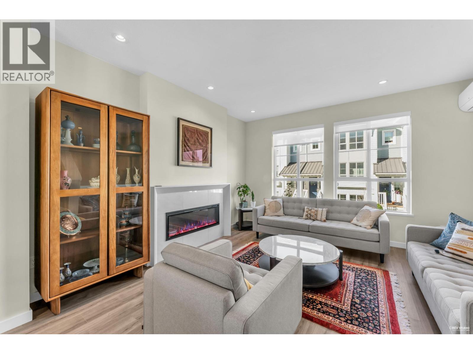 Property at 71 5311 ADMIRAL WAY image 4